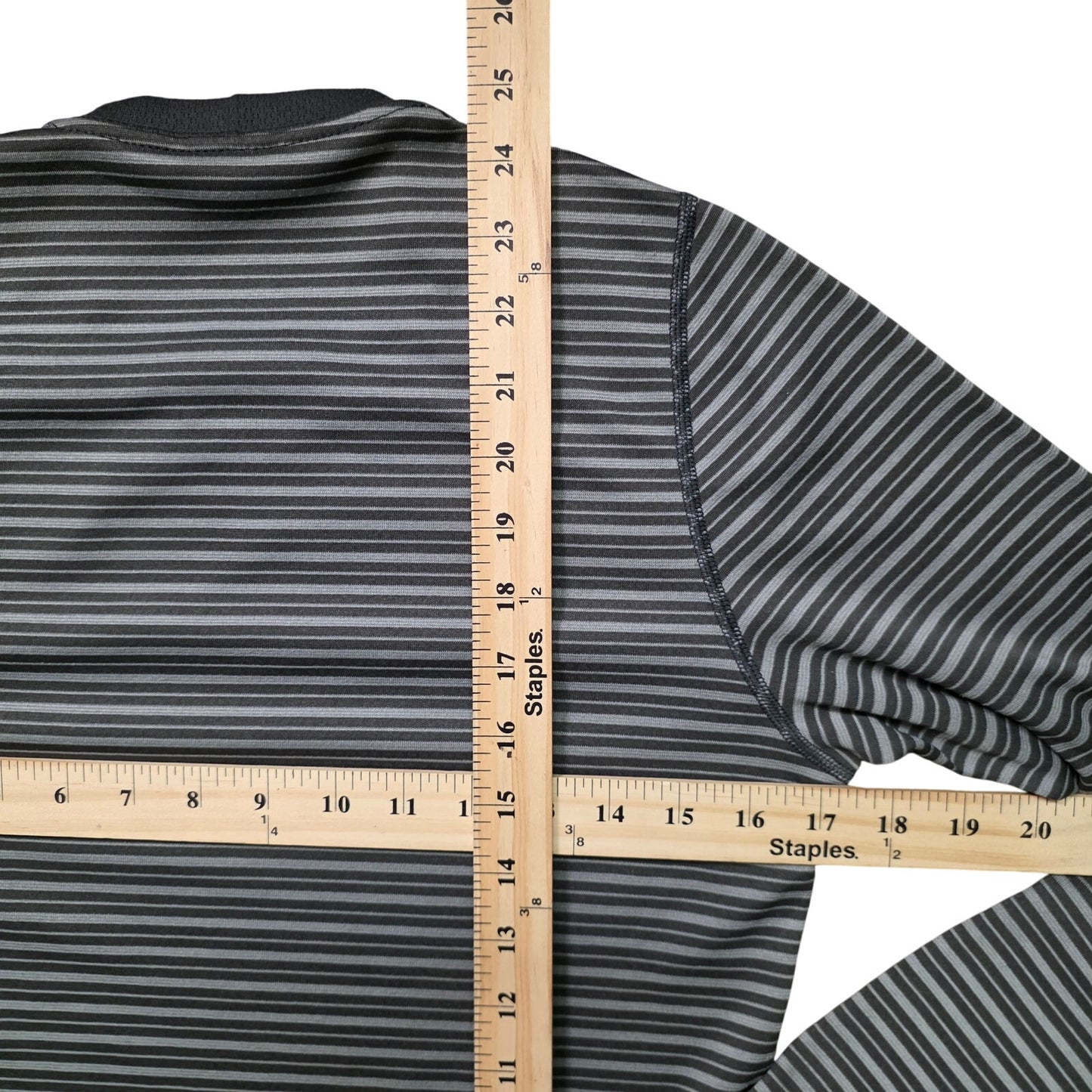 Patagonia Men’s XS Gray Striped Long Sleeve Shirt Athletic Breathable Wicking