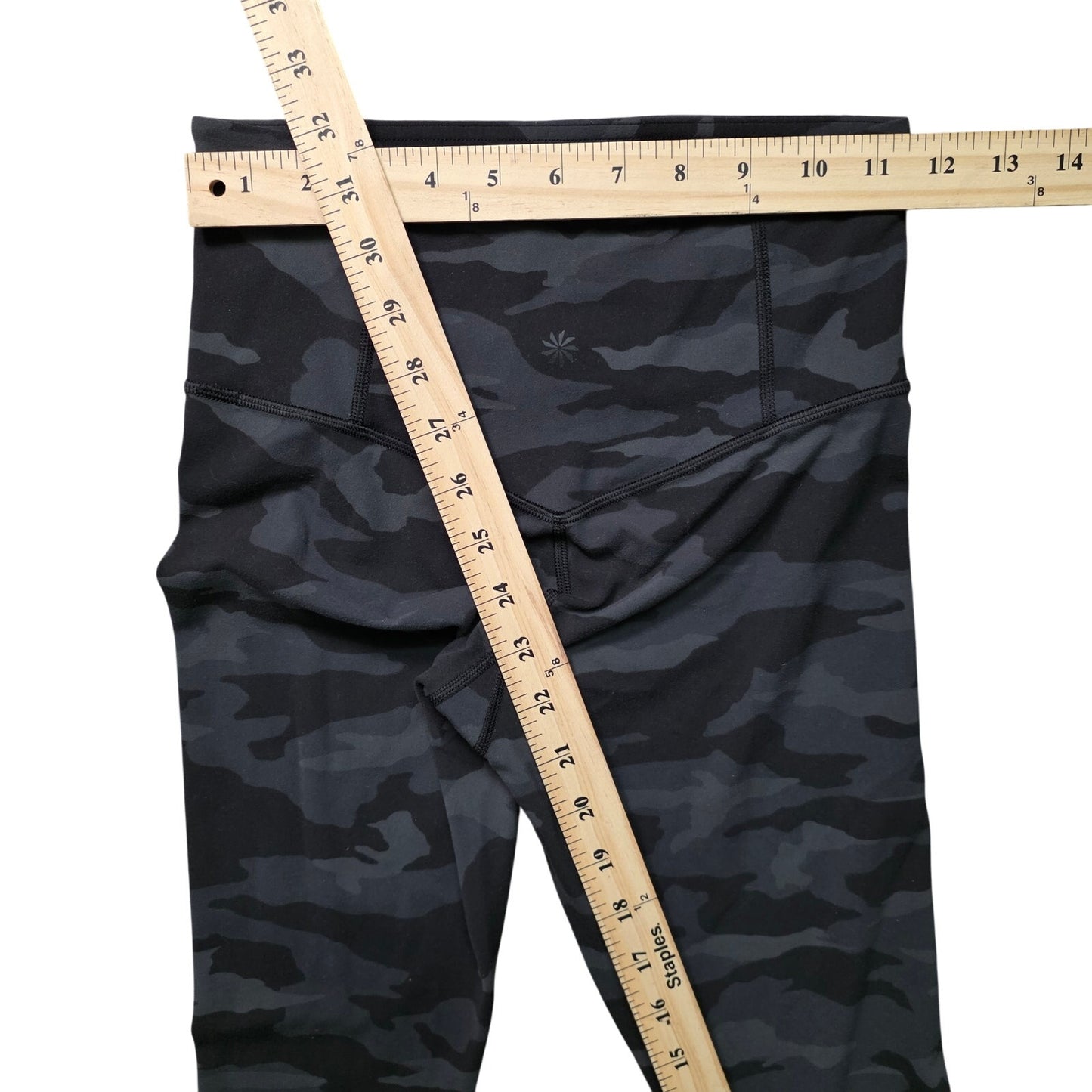 Athleta Ultimate Camo 7/8 Tights Leggings Women’s XS Yoga Pants