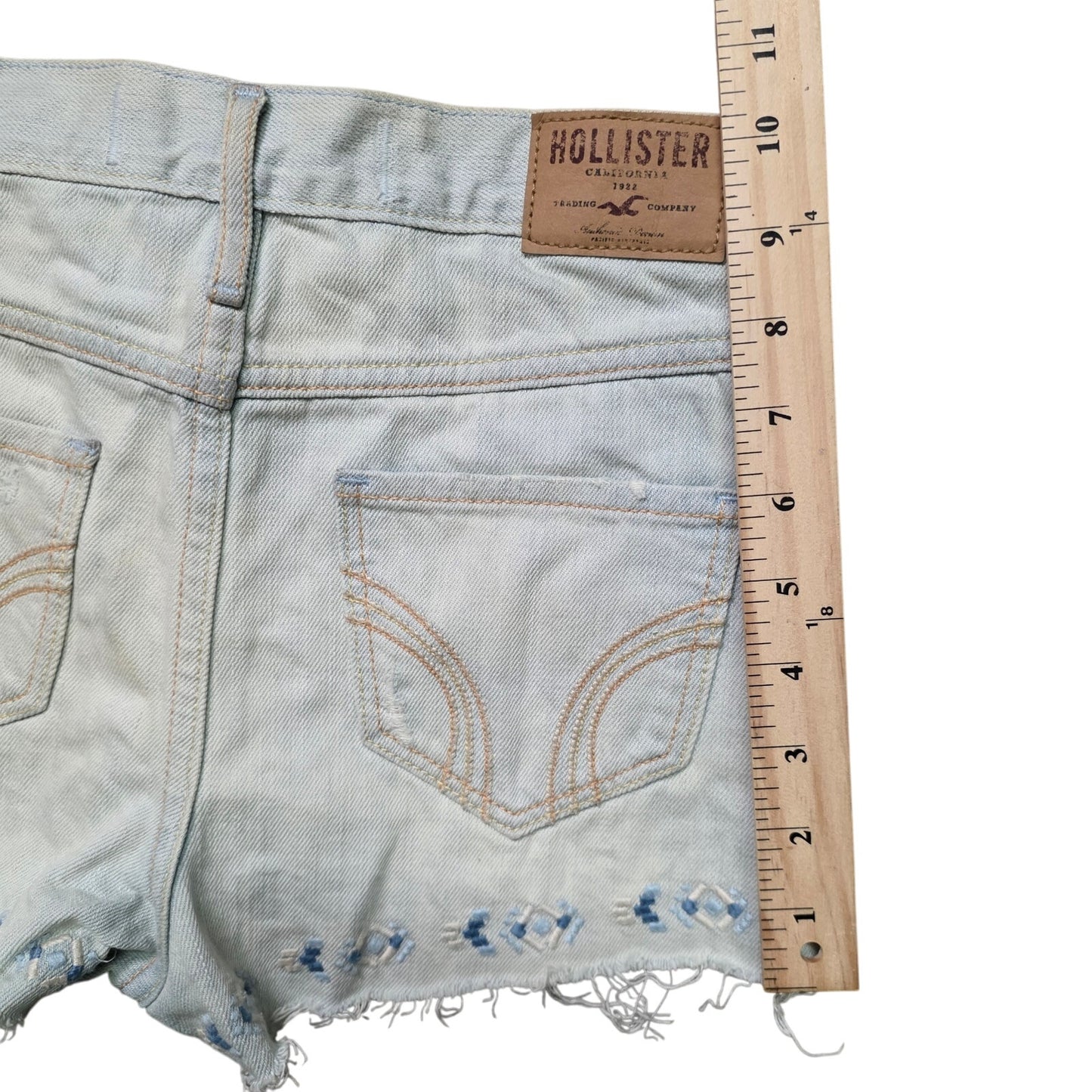 Hollister Cut Off Shorts Women 0/24 Olive Distressed Denim