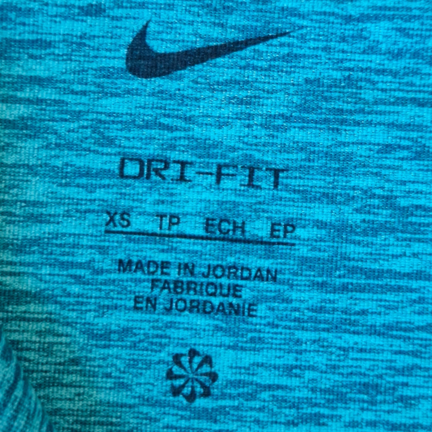 Nike Swift Element ½‑Zip Dri‑Fit UV Pullover Womens XS Jade Green