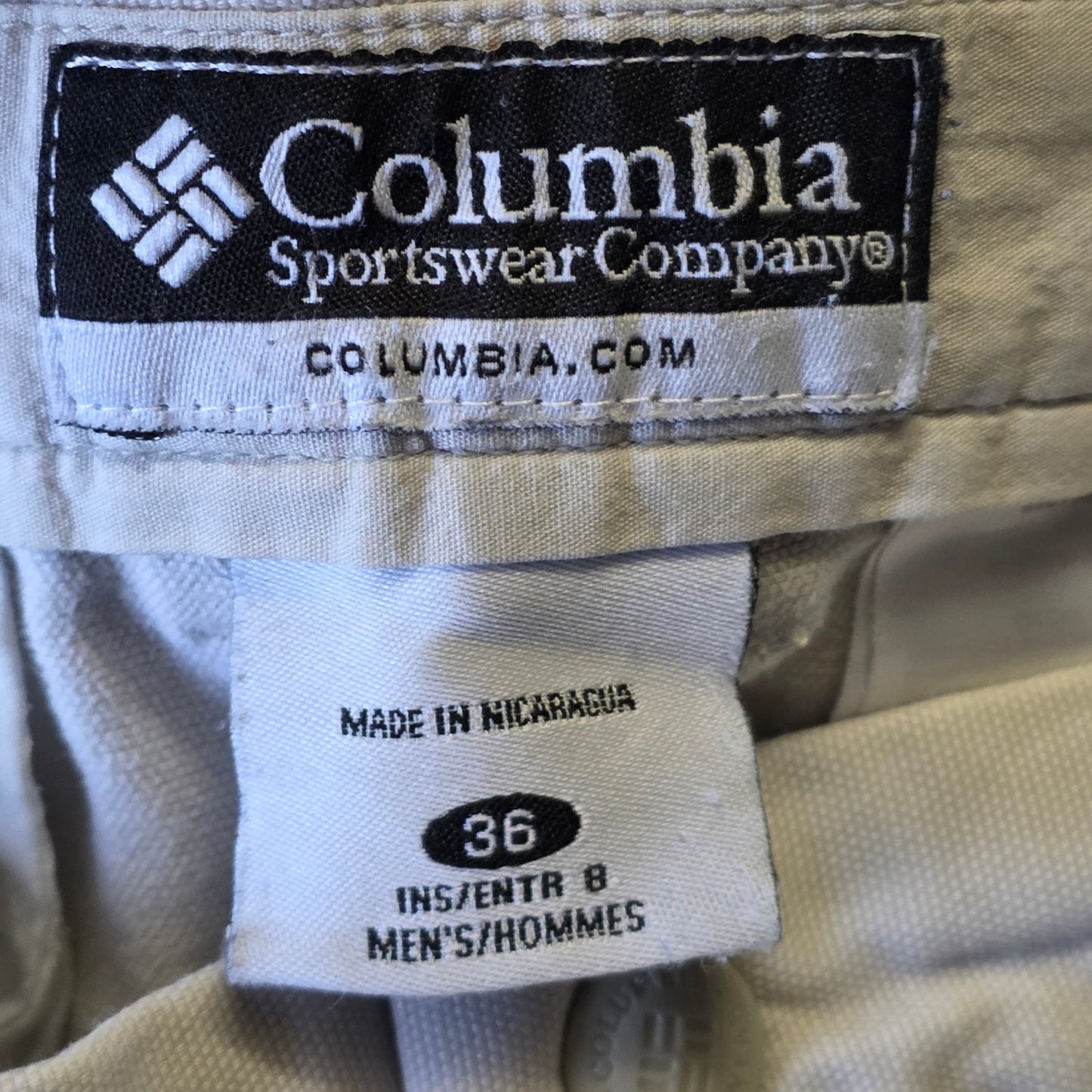 Columbia Canvas Above-Knee Spell-Out Shorts Men 36 Beige Casual