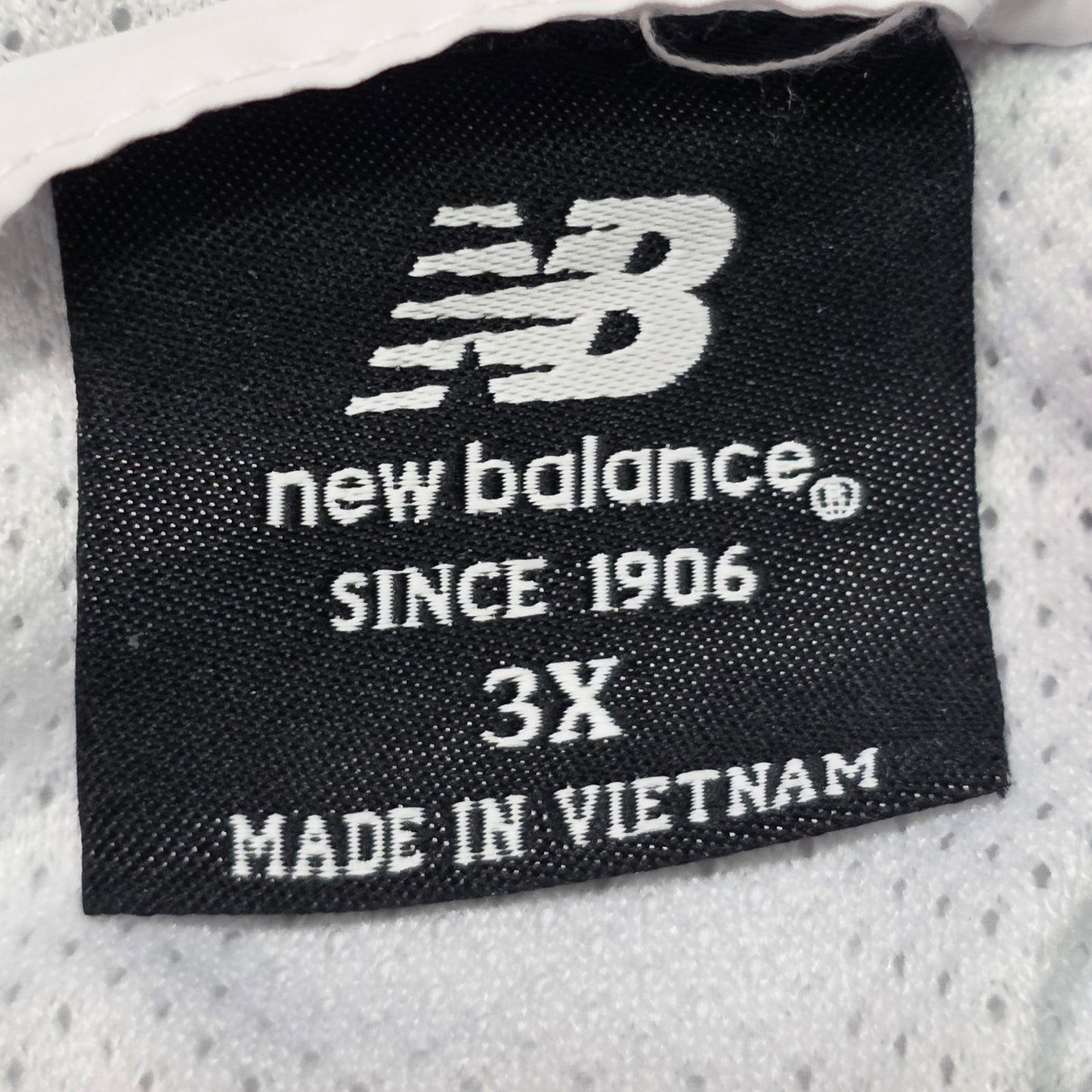 New Balance Jacket Women 3X White Pastel Mesh Lined Full Zip