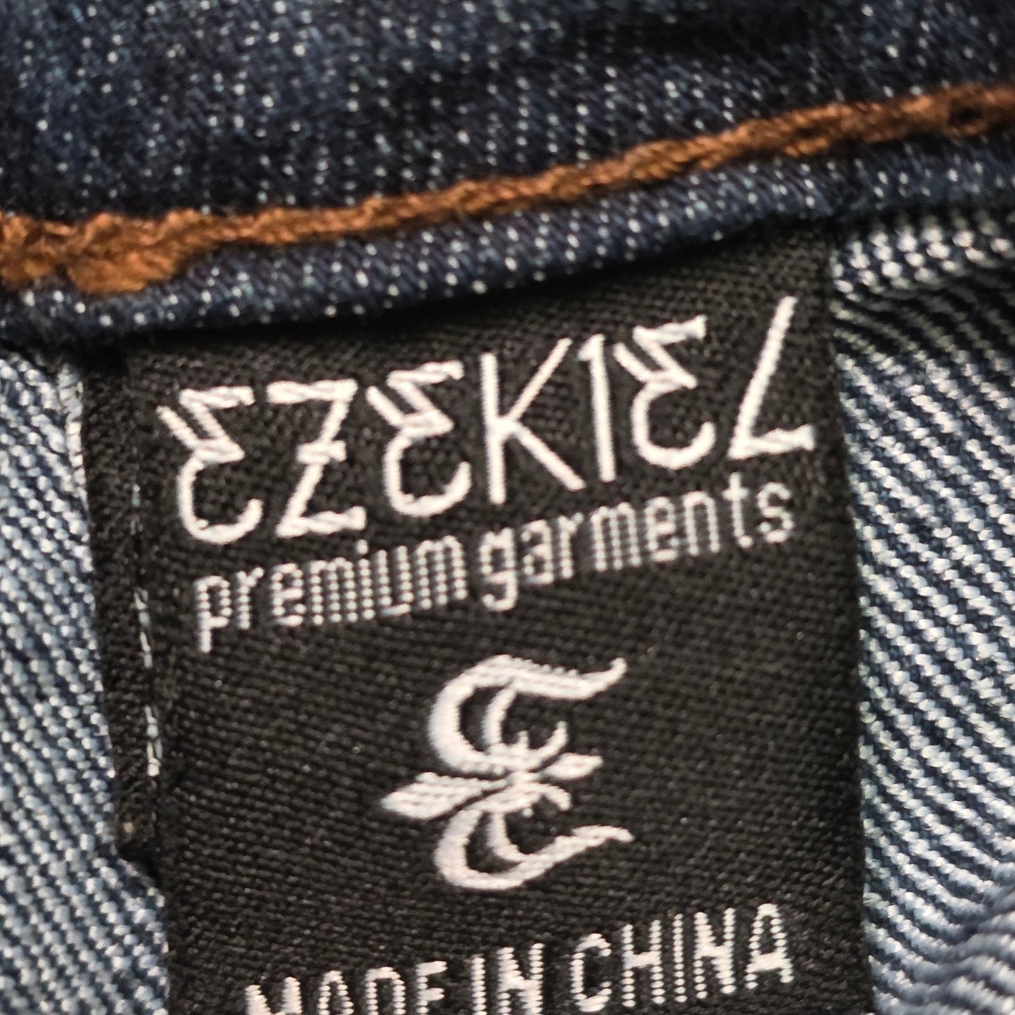 Ezekiel Jeans Men’s 34 Blue Denim Straight Cut 302 EZ Rider
