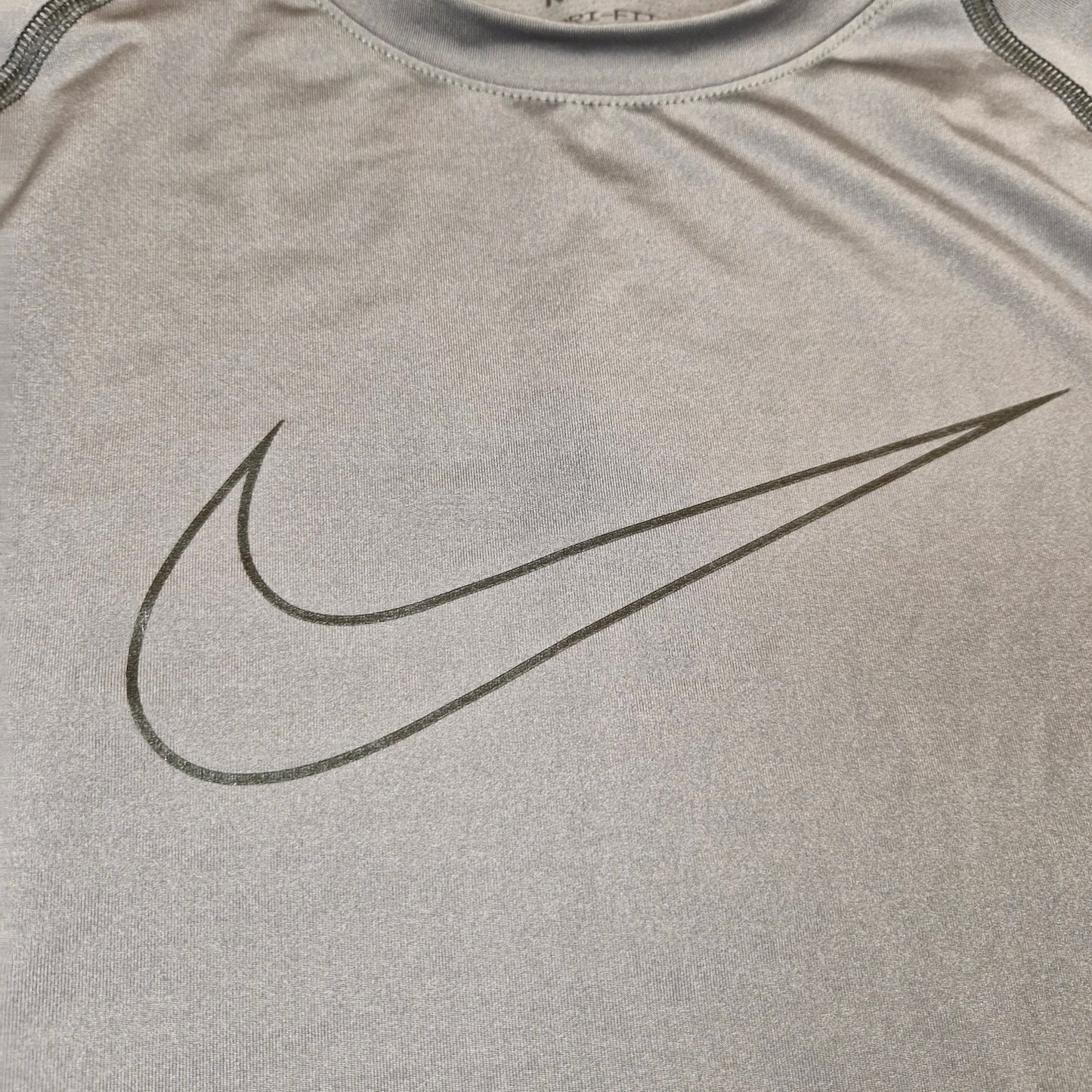 Nike Pro Dri-FIT Men's Slim Fit Short-Sleeve Top Grey Size Medium