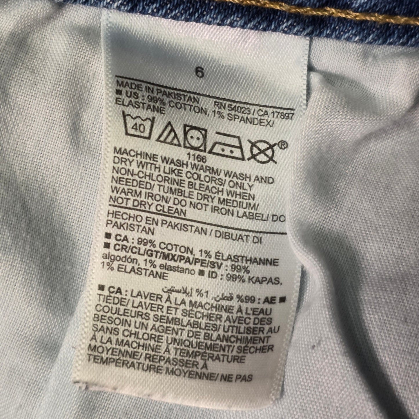 Old Navy High-Waisted Flare Jeans Women’s Size 6 Blue Rita Wash Side Slit