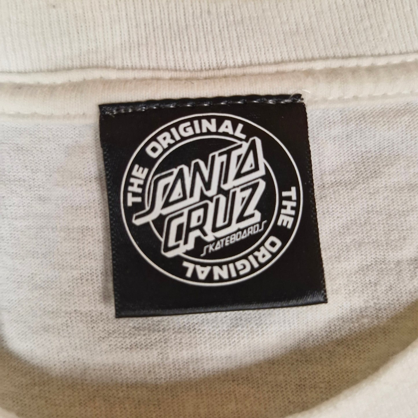 Santa Cruz Skate T-Shirt Men’s Medium Vintage Y2K Beige Graphic Tee