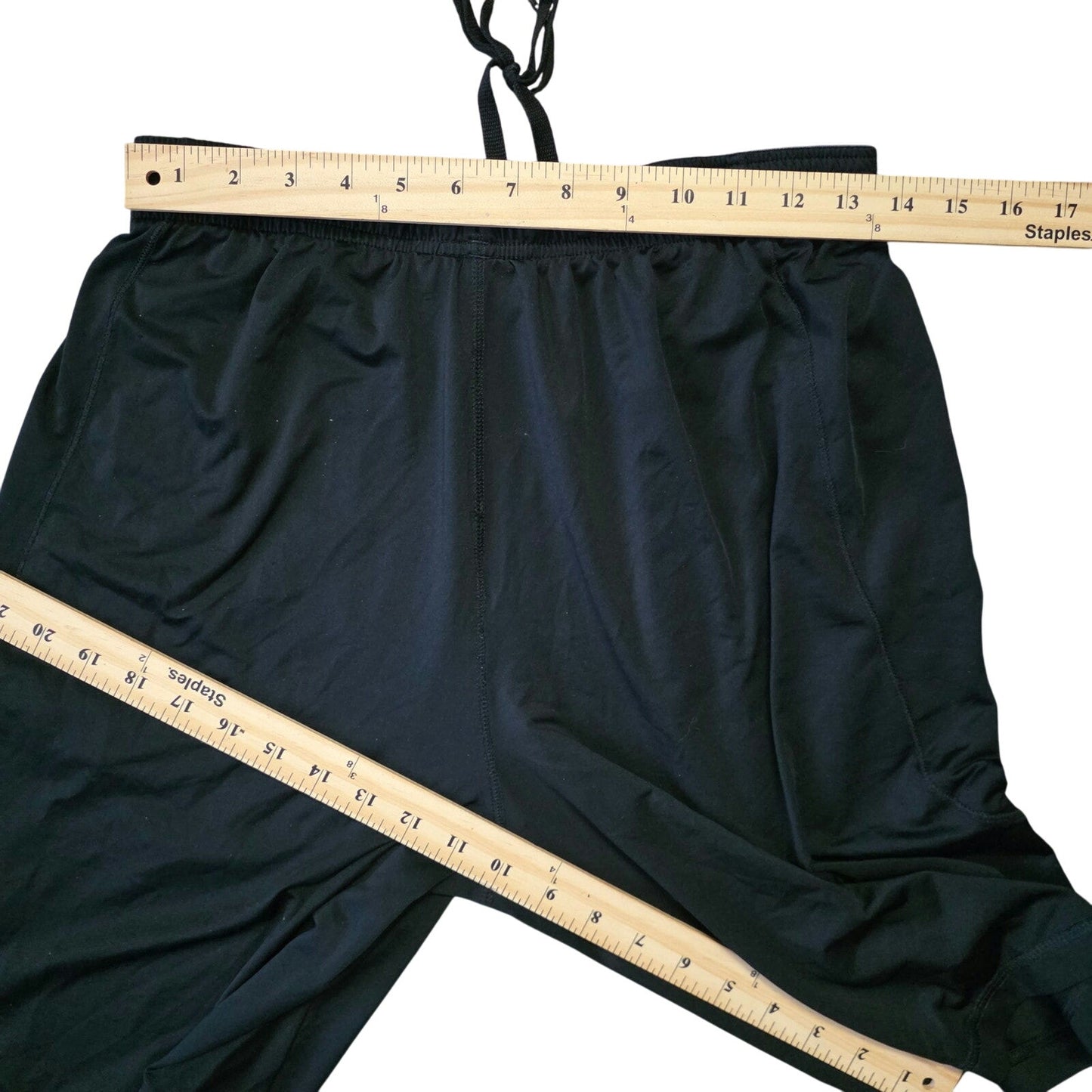 Under Armour Training Shorts Men’s Medium Black Loose Fit
