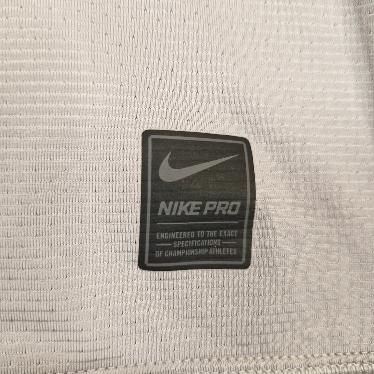 Nike Pro Dri-fit swoosh grey T-shirt tee mens size medium