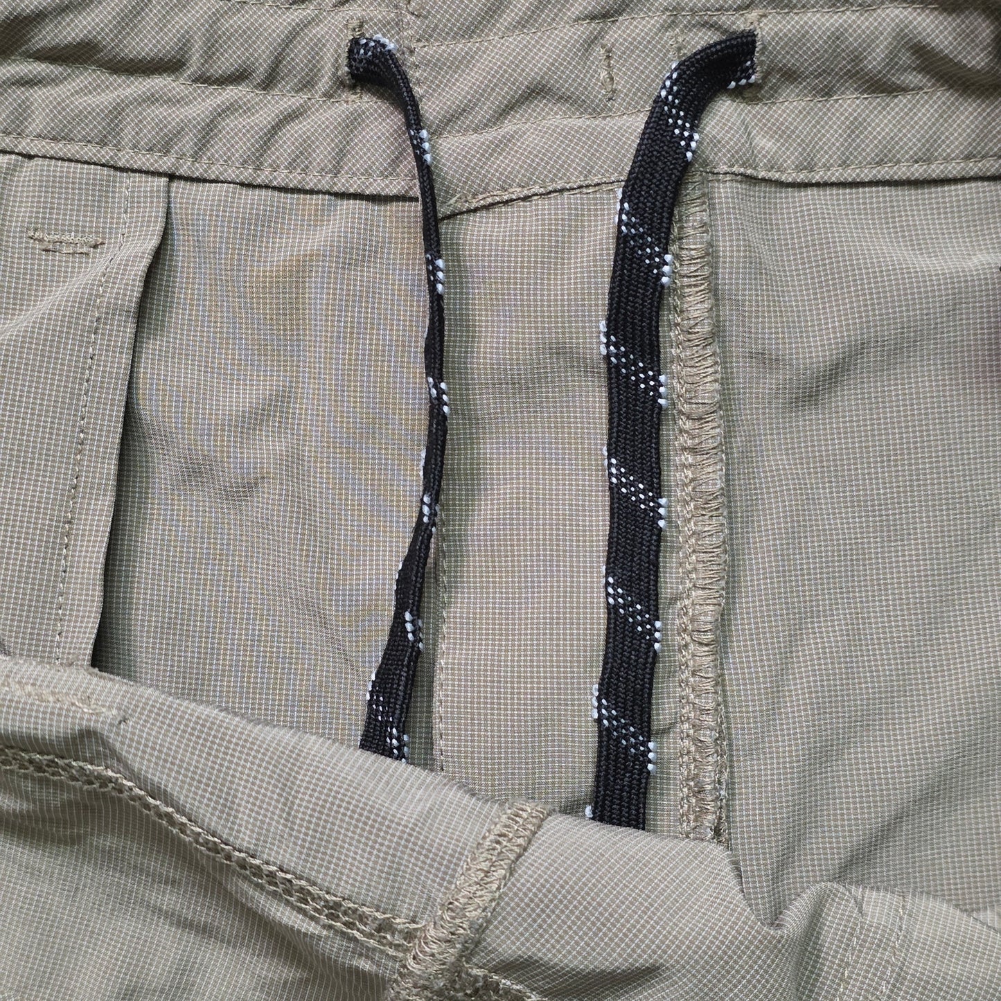 O'Neill Crossover Hybrid Shorts Men’s 38 Dark Khaki Stretch
