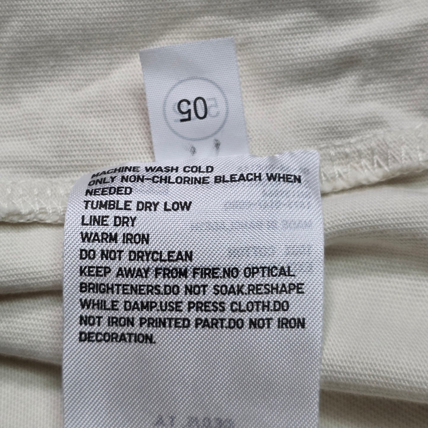 Uniqlo ONE PIECE UT T-Shirt Men’s XL Off White Graphic Anime Tee NWT