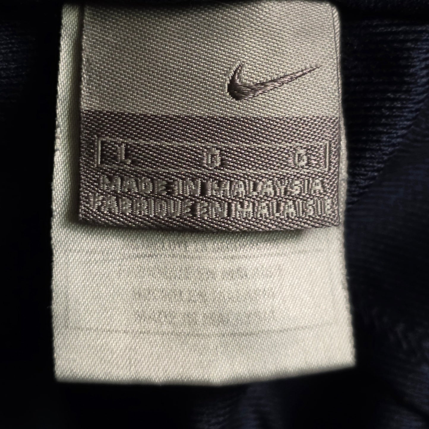 Nike Vintage Shorts Men L Navy Blue Swoosh Athletic