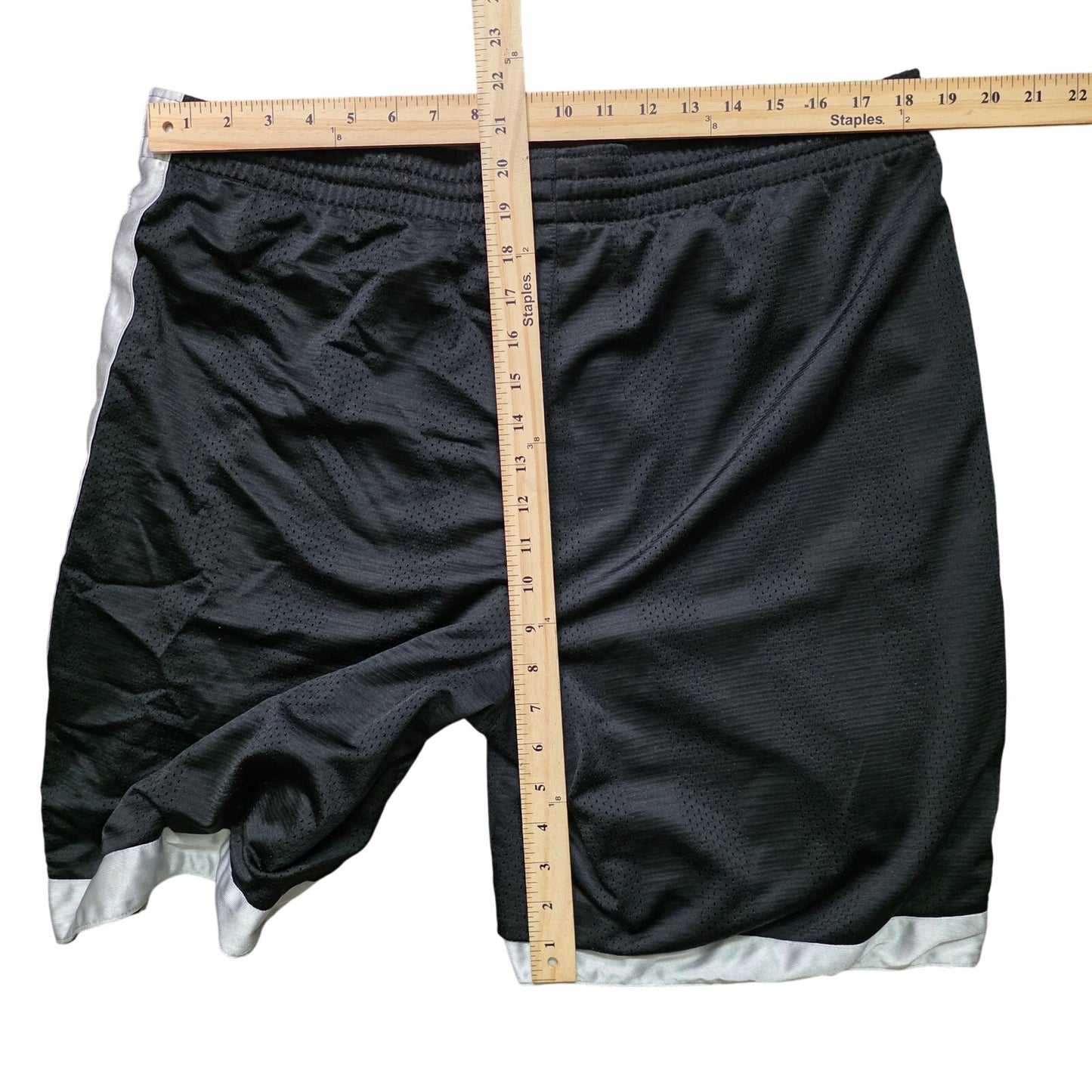 Nike Hoops Basketball Shorts Men’s L Black Silver Lined Baggie
