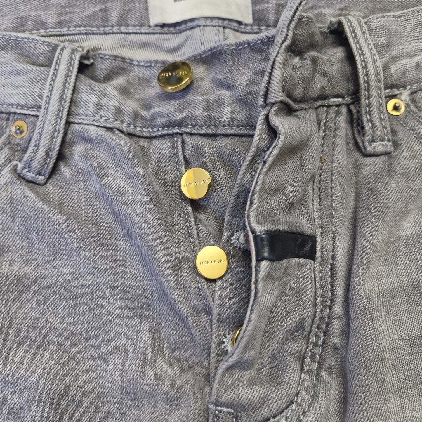Fear of God Sixth Collection Jeans Men’s Size 30 Distressed Designer Denim