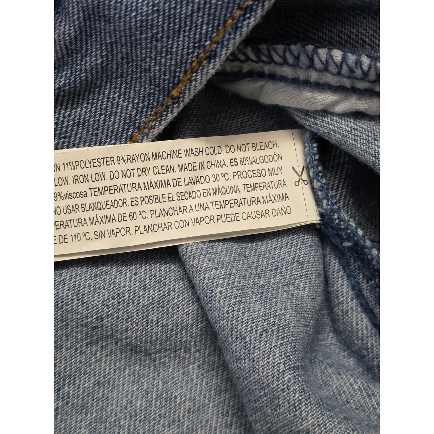Forever 21 Los Angeles Distressed Denim Jacket Women’s M Blue