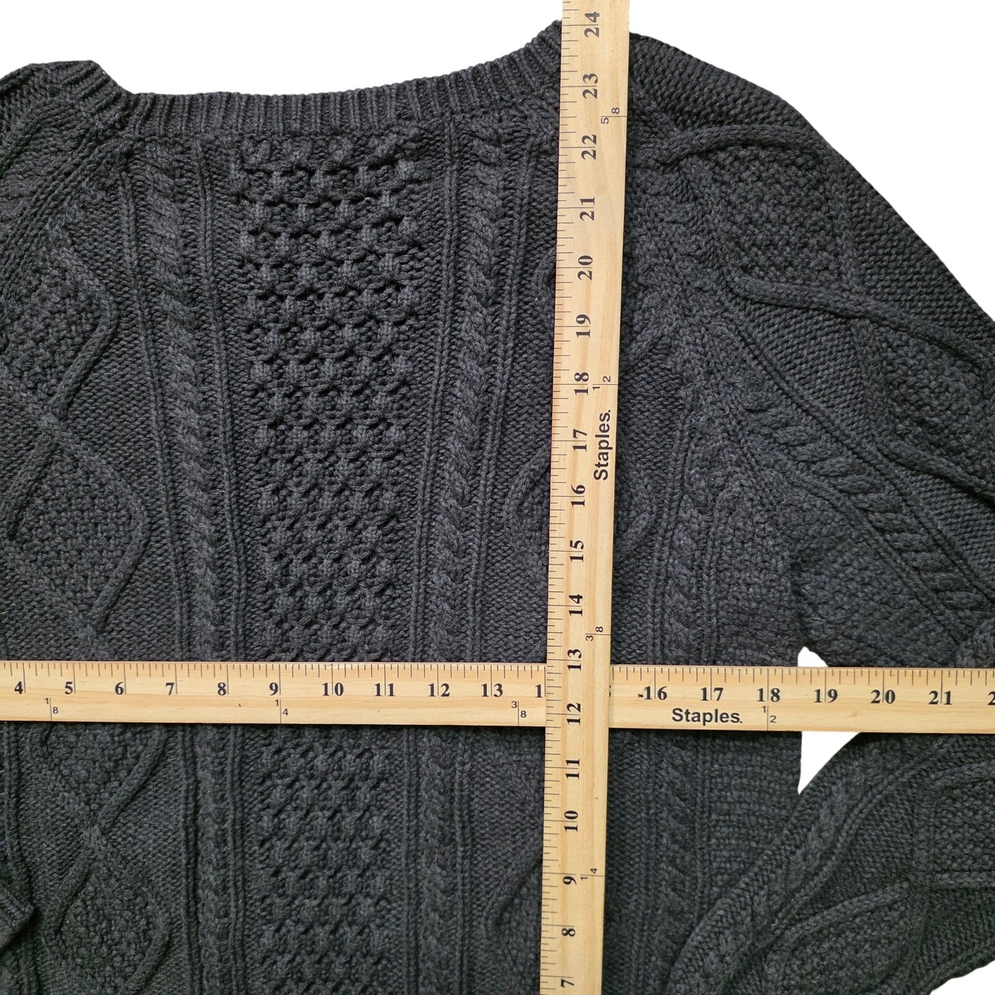 GAP Cable Knit Sweater Women’s XL Gray Crewneck
