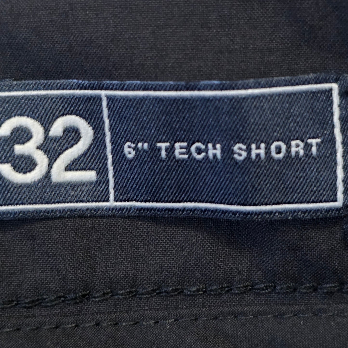 Gap Tech Shorts Men’s Size 32 Small True Black