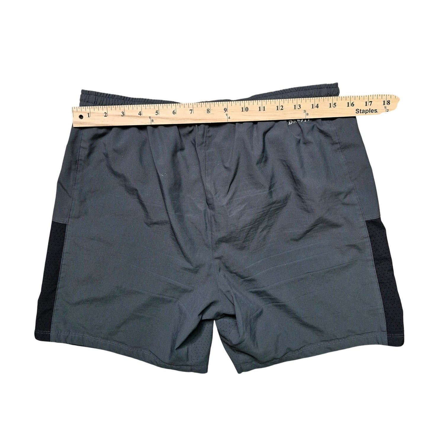 Nike Dri‑Fit Athletic Shorts Men’s Size Medium in Charcoal Gray