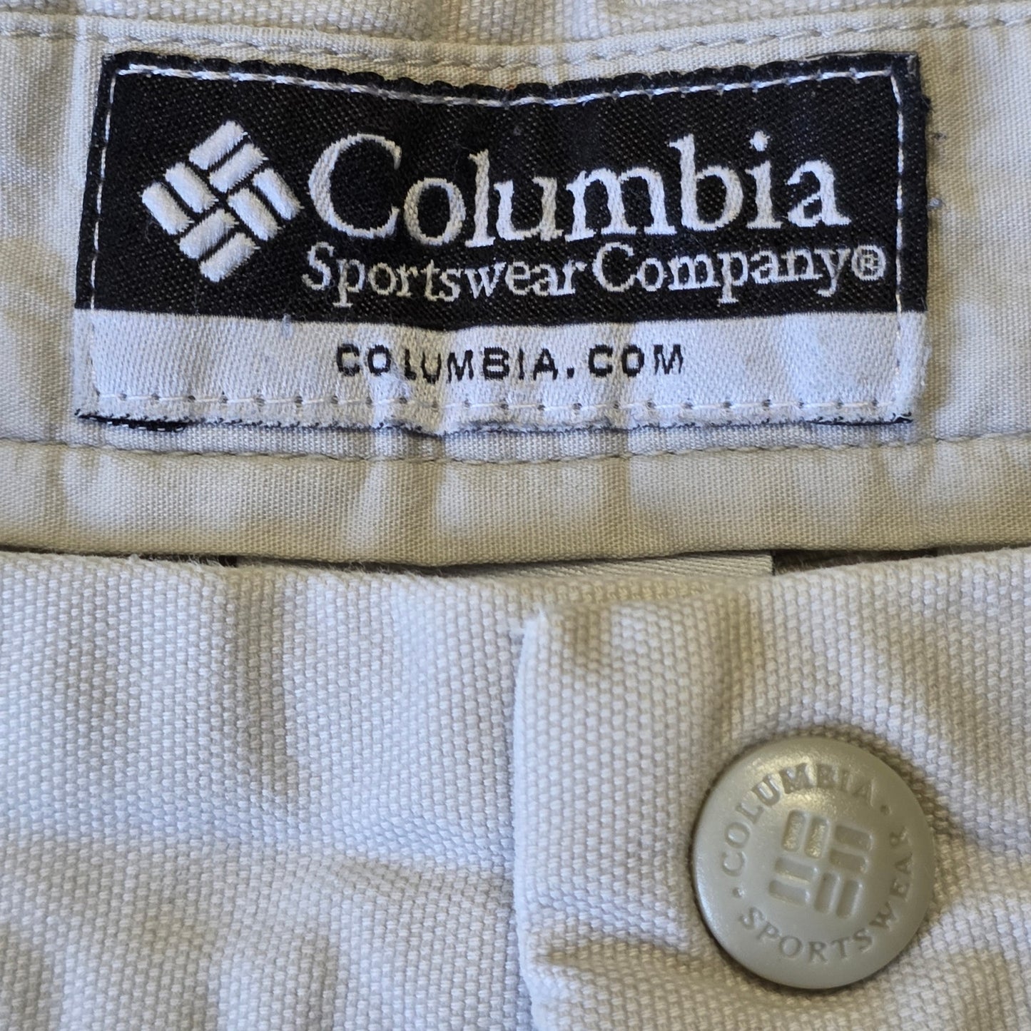 Columbia Canvas Above-Knee Spell-Out Shorts Men 36 Beige Casual