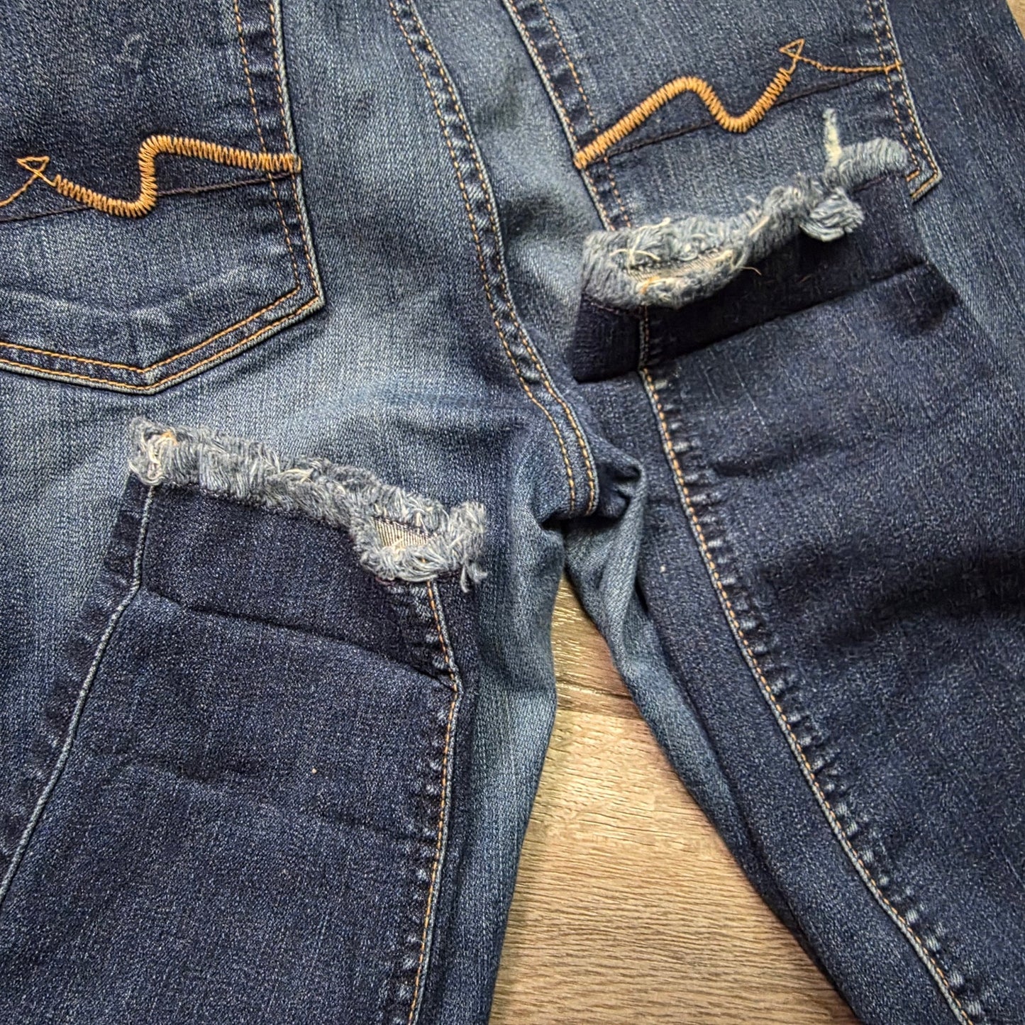 7 For All Mankind Gwenevere Ankle Skinny Jeans Women’s 27 Distressed Denim