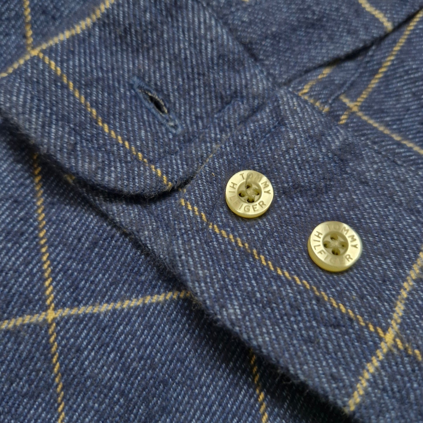 Vintage Tommy Hilfiger Long Sleeve Button-Up Shirt Men’s Blue Size M