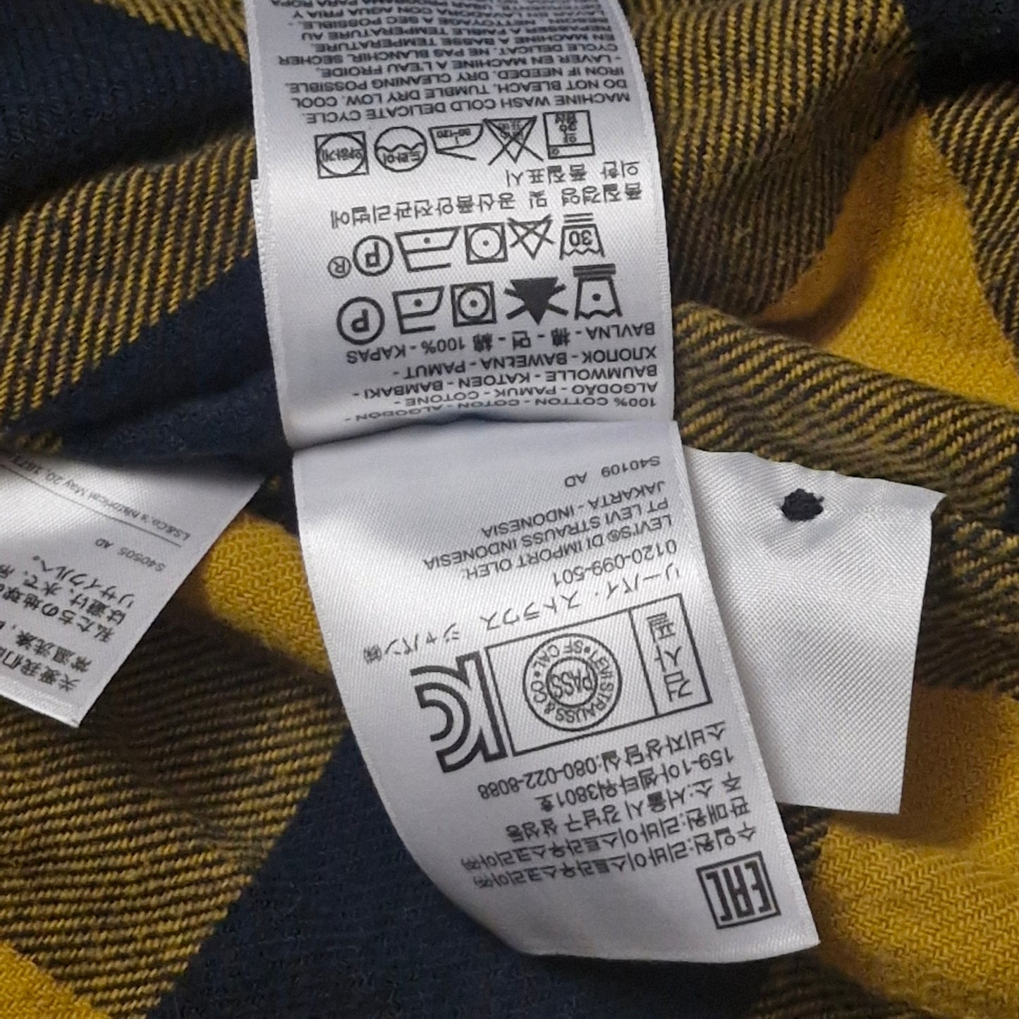 Levi’s Flannel Shirt Men’s Small Yellow Black Plaid Long Sleeve