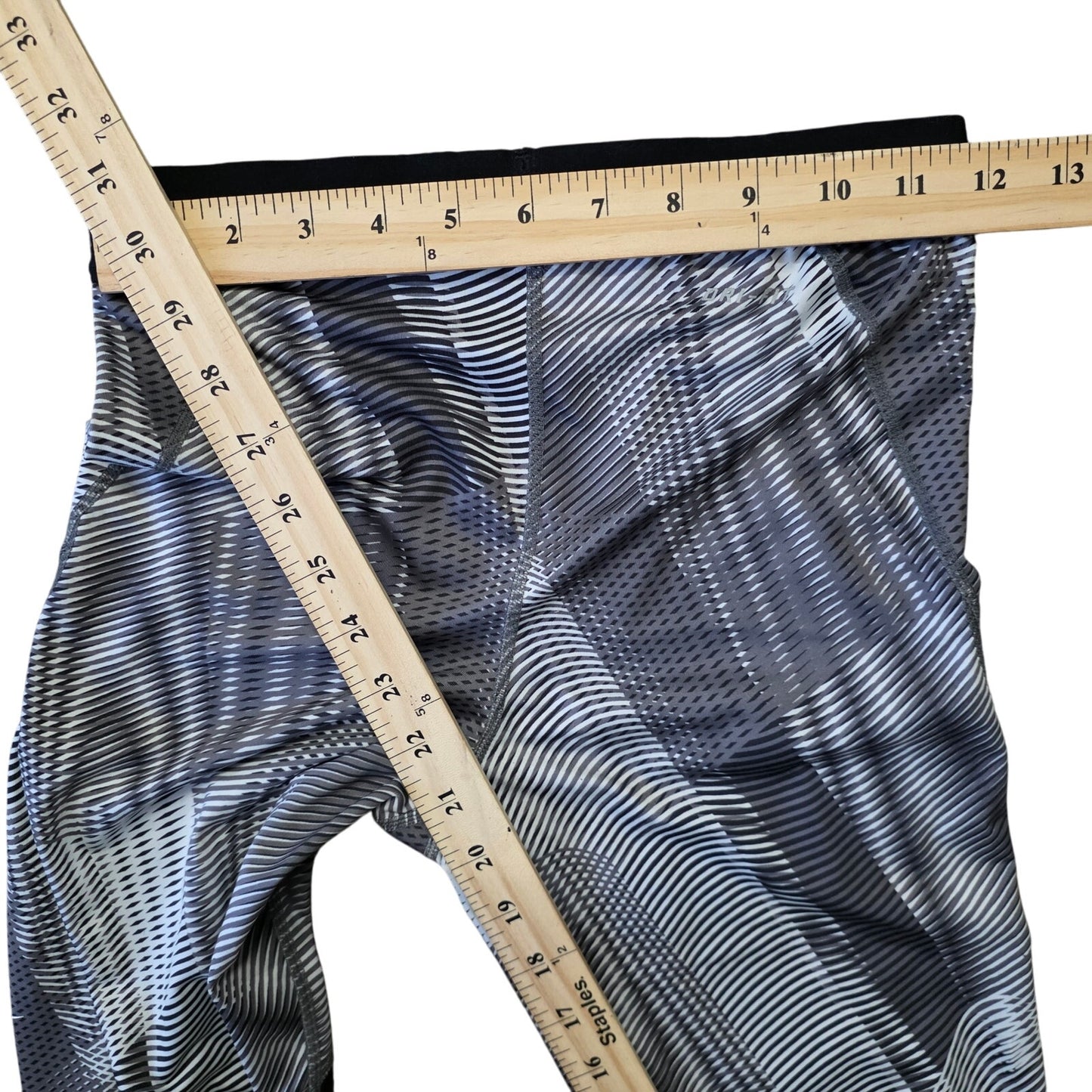 Nike Pro Crop Pants Women’s S Black Gray Yoga Running Athletic