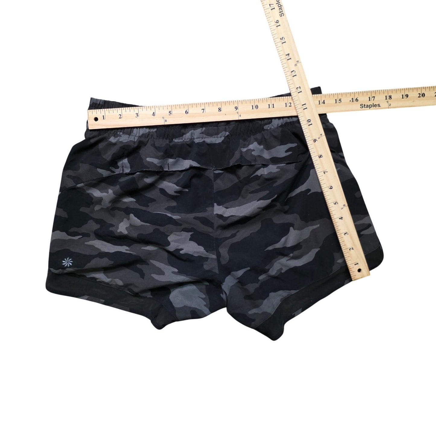 Athleta Run Shorts Women’s M Black Camo Mesh Active Gym Athletic