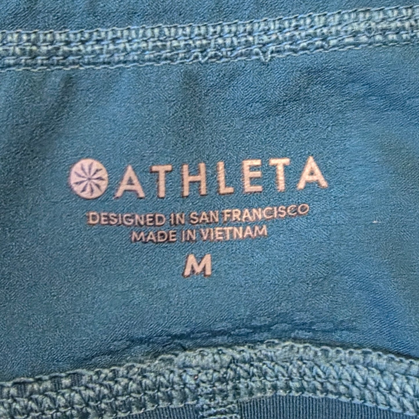 Athleta Women’s Excursion Athletic Mini Skirt Skort M Teal Blue Tennis Pockets