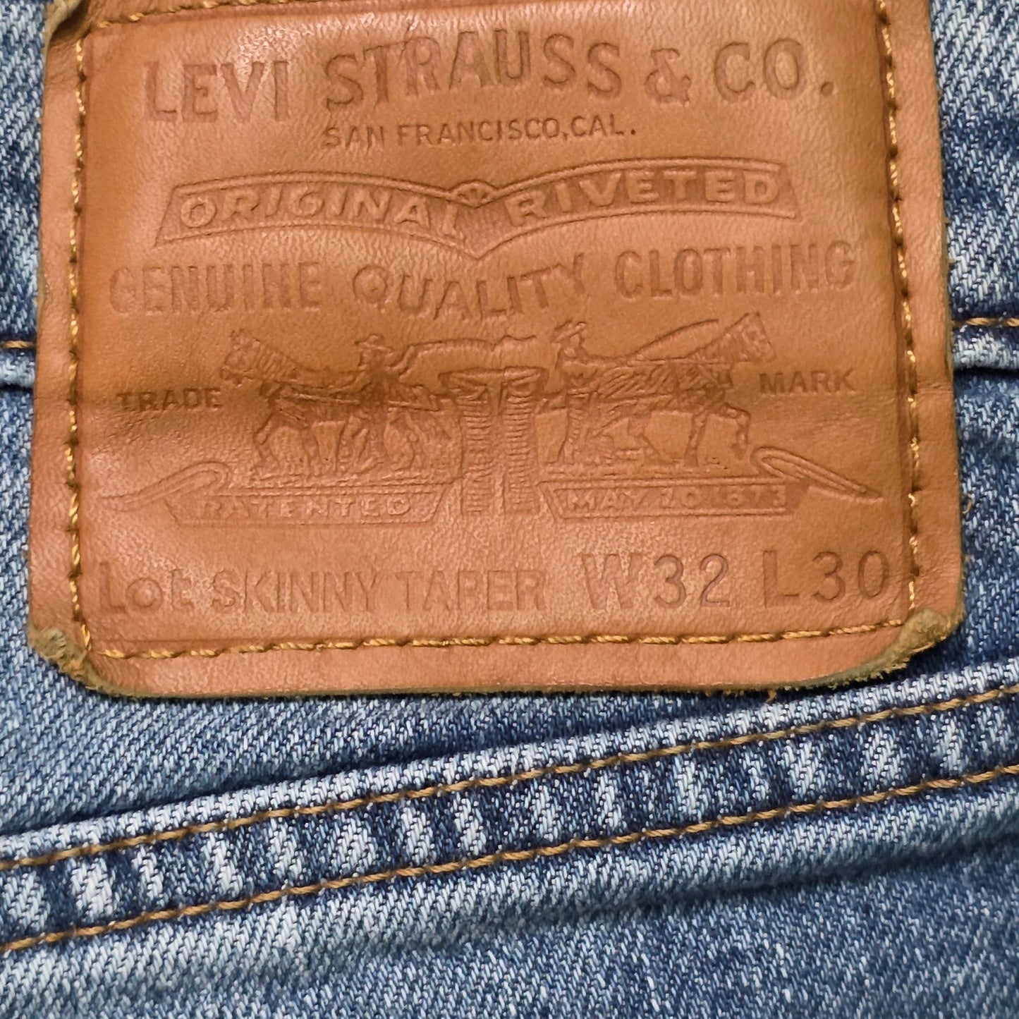 Levi’s big E Premium Skinny Taper Tattered Jeans Men’s 32x30 Blue Denim