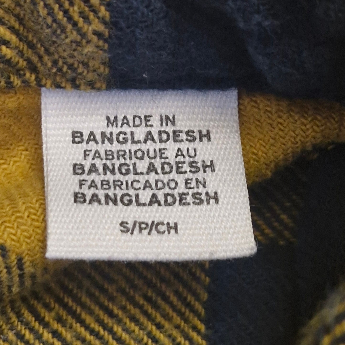 Levi’s Flannel Shirt Men’s Small Yellow Black Plaid Long Sleeve