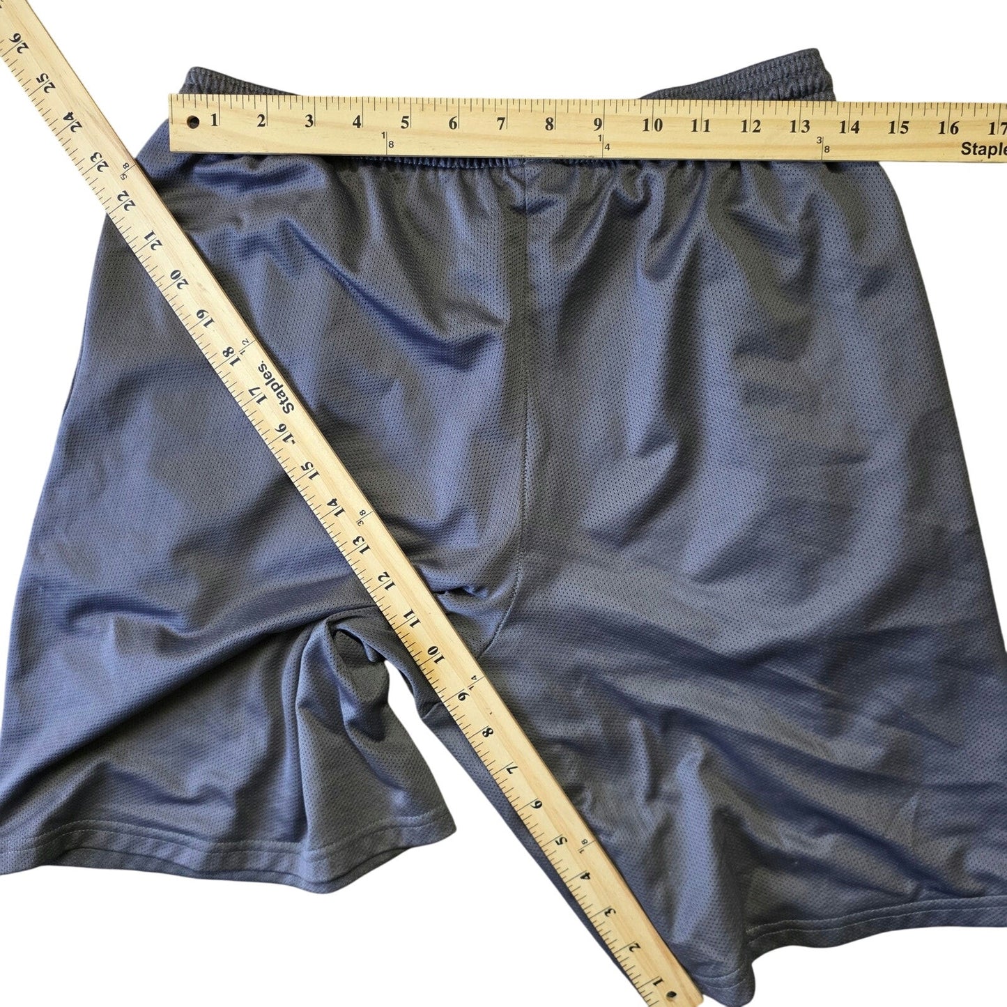 C9 by Champion Shorts Men’s M Gray Stretch Waist Drawstring Logo