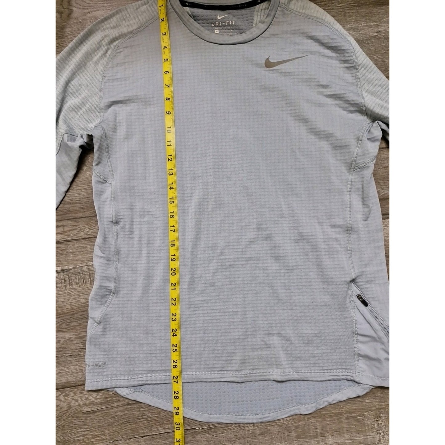 Nike Running Shirt Men’s Medium Gray Long Sleeve Dri-Fit Waffle Knit Pullover