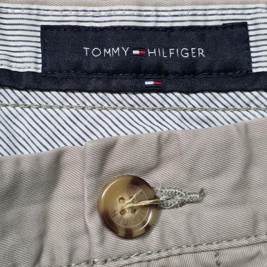 Tommy Hilfiger Classic Fit Chino Pants Men’s 30x32 Flat Front