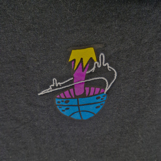 Nike Men's Retro 1970s Peace Love Basketball T-Shirt Size XL
