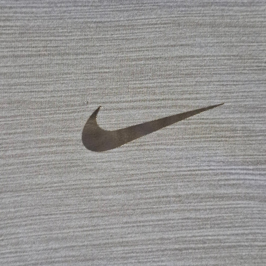 Nike Dri‑Fit Pullover Sweater Men’s Small Gray Training Top Moisture‑Wicking