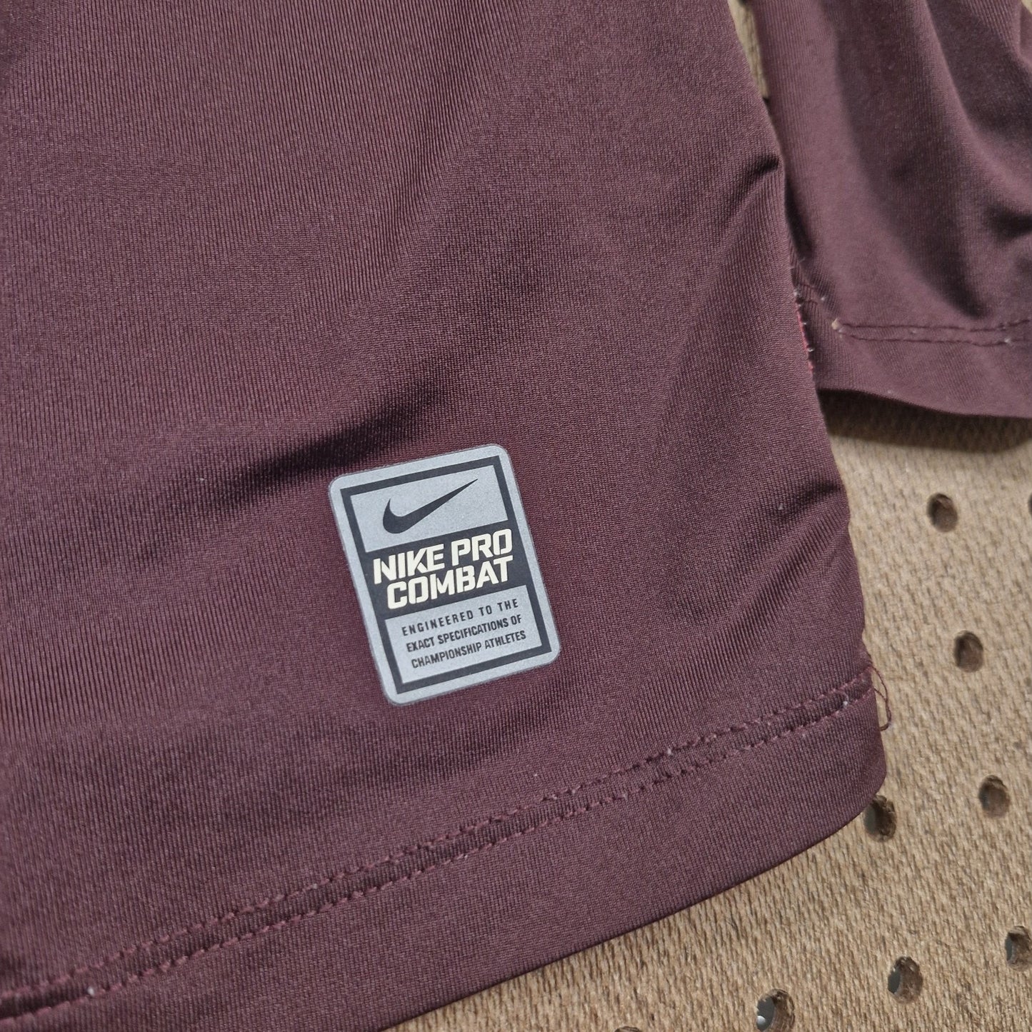 Nike Pro Combat Shirt Mens Large Maroon Dri Fit Fitted Lightweight Long sleeve