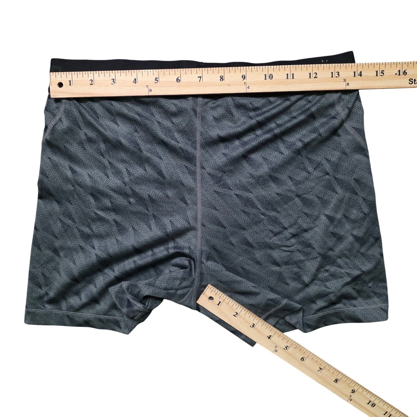 Nike Pro Hypercool Shorts Women’s XL Gray Athletic Training