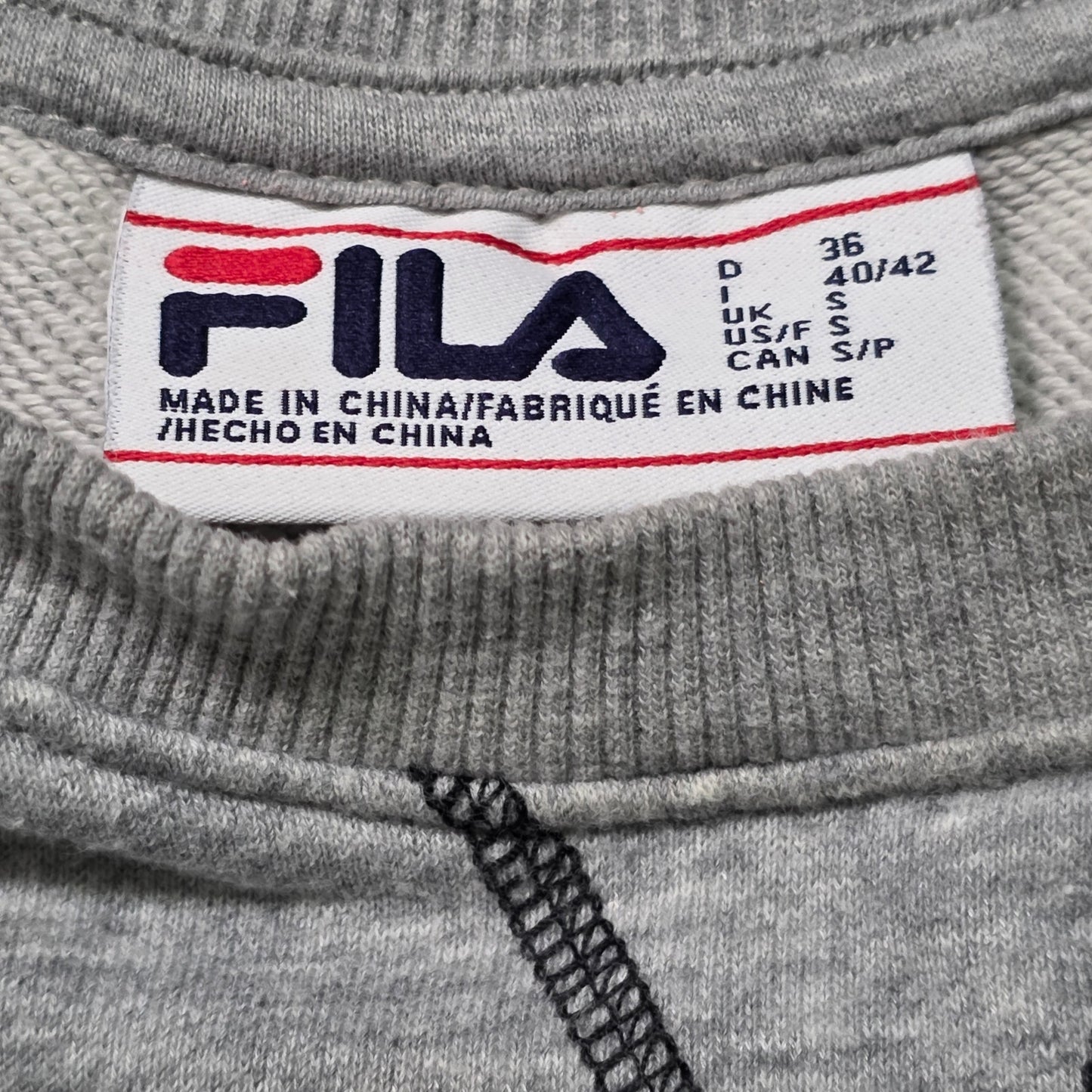 Fila Sweatshirt Men’s Medium Gray Long Sleeve Crew Neck Pullover