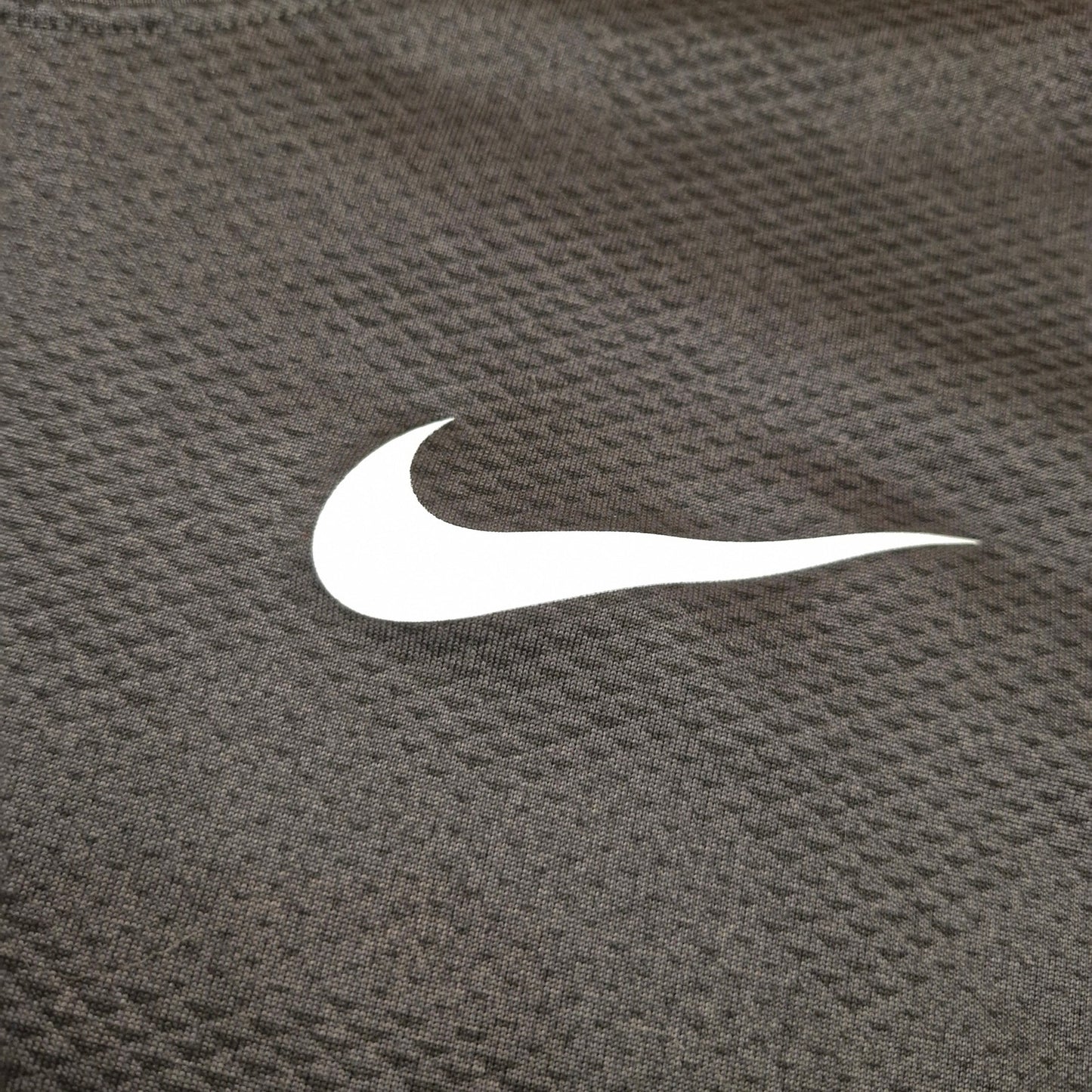 Nike Grey & Black Dri-FIT Athletic Shirt Men’s Large