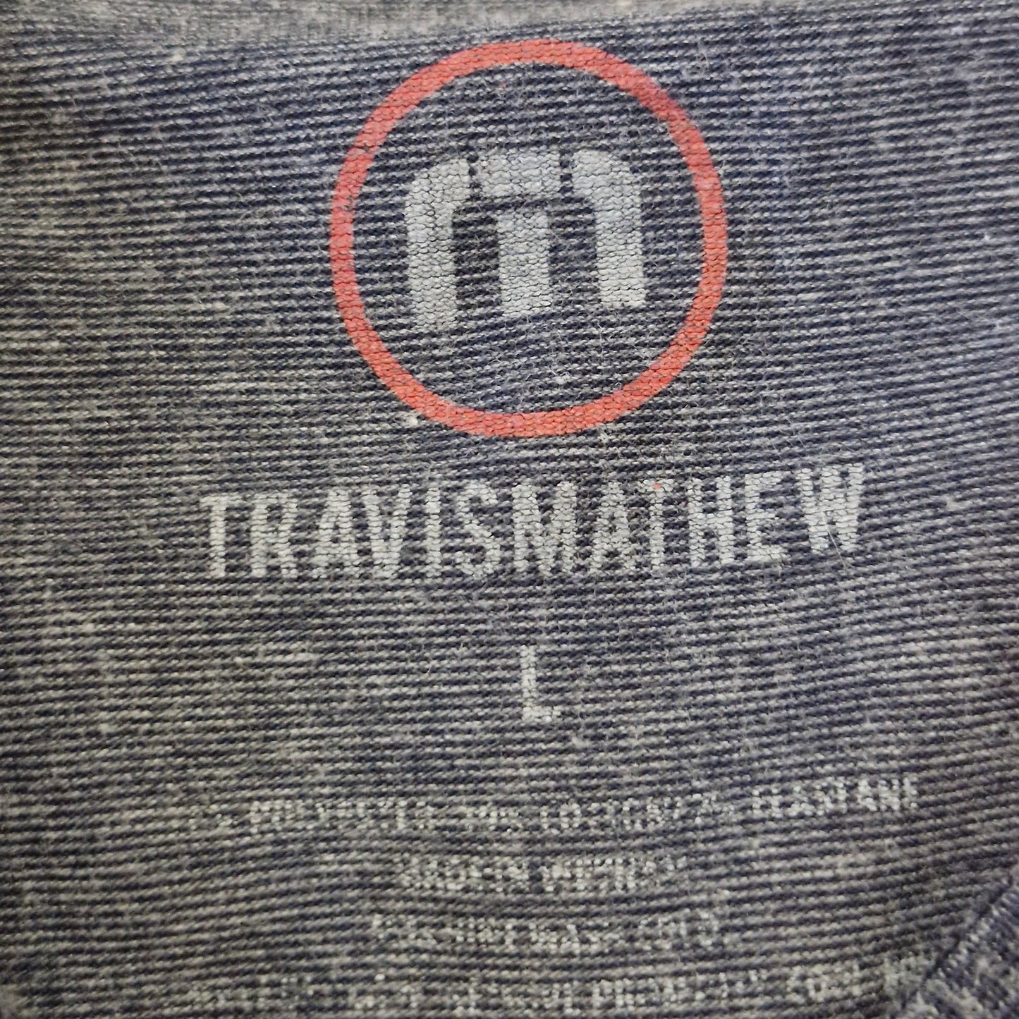 Travis Mathew V-Neck T-Shirt Men’s Size Large Short Sleeve Casual Top