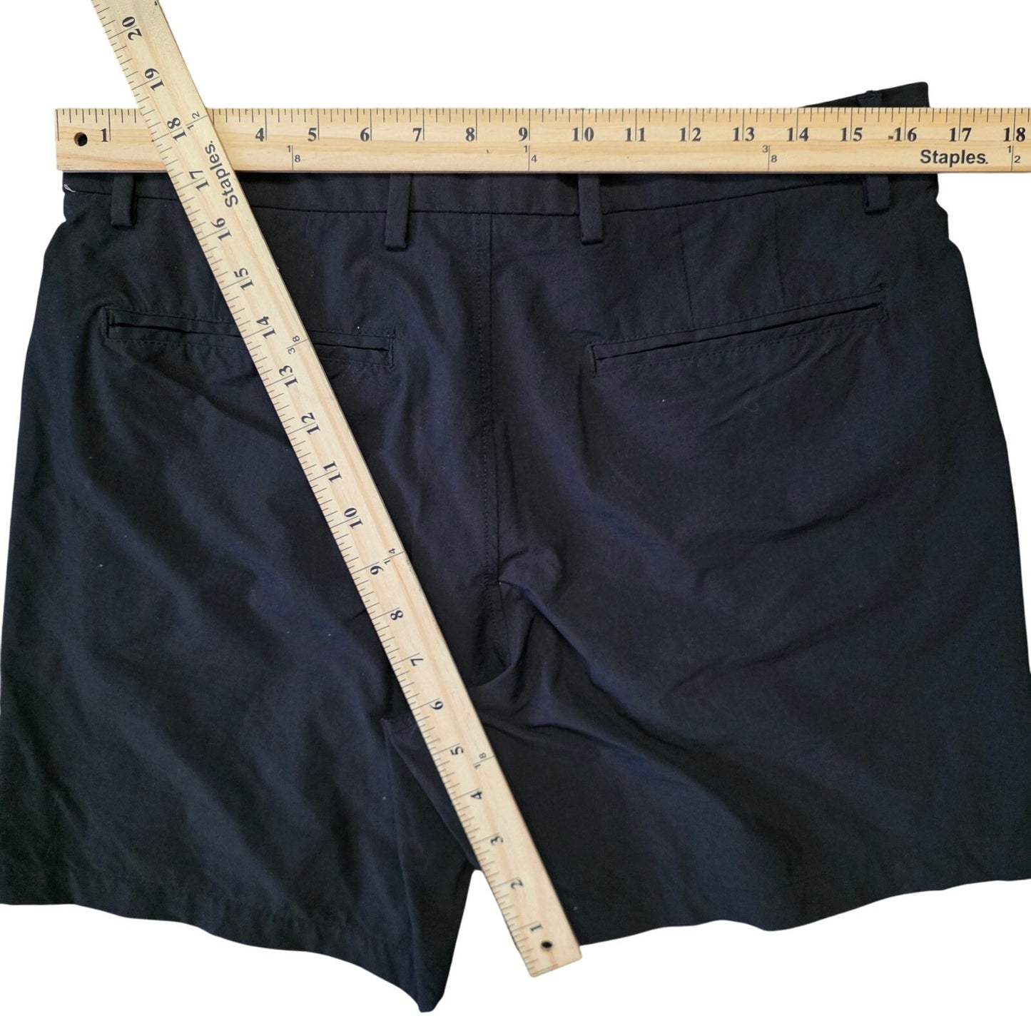 Gap Tech Shorts Men’s Size 32 Small True Black