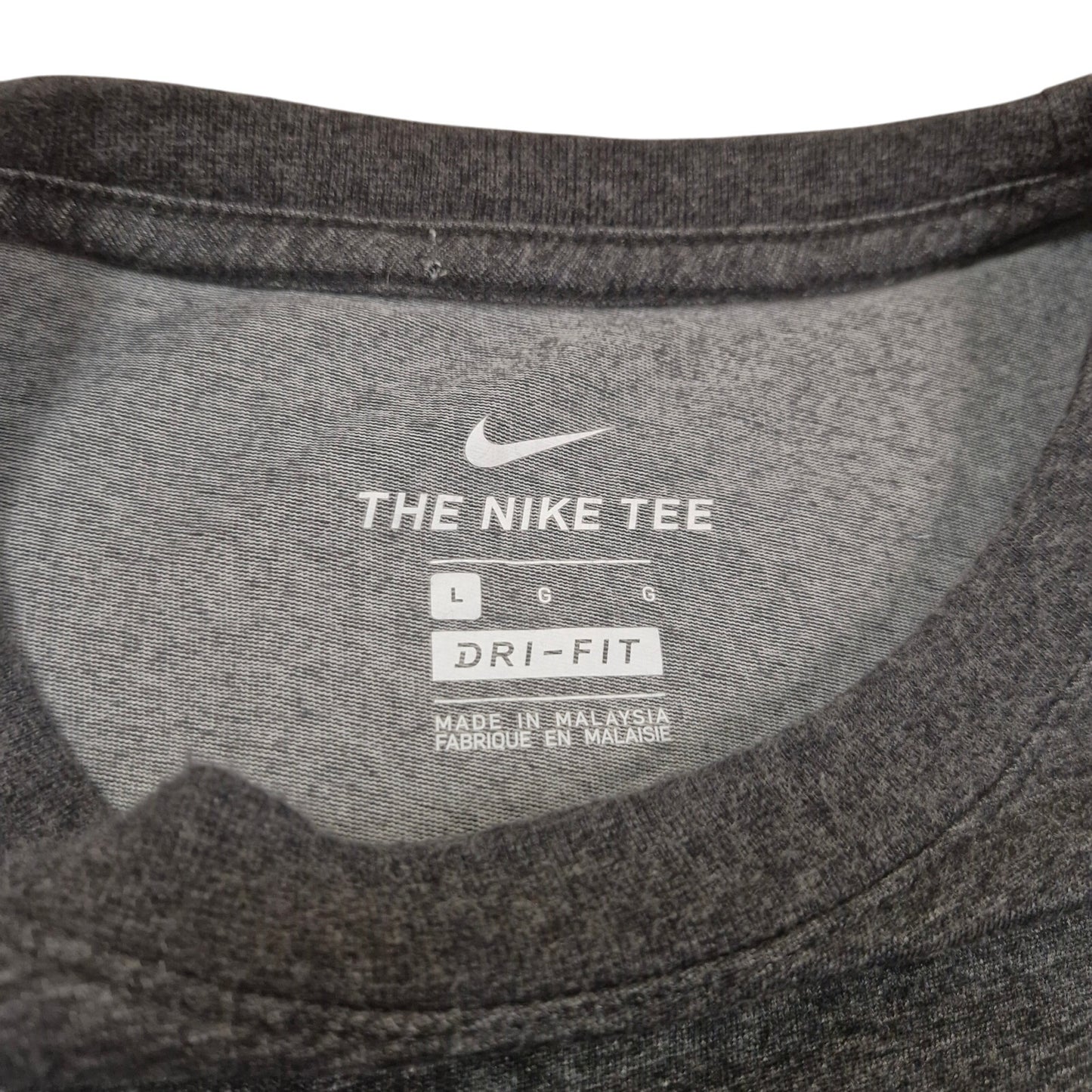 Nike Dri-Fit Gray “The Nike Tee” Men’s Size Large Short Sleeve Performance Shirt
