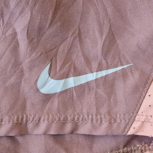 Nike Elevate 5″ Running Shorts Women’s Size Small Pink