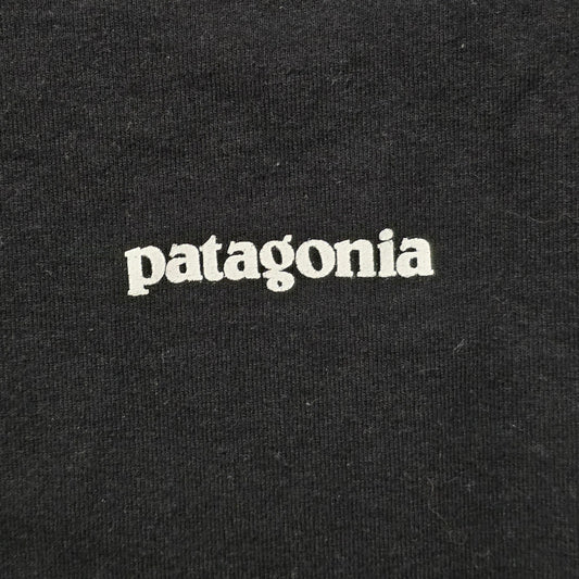 Patagonia P-6 Logo Responsibili-Tee Men’s XS Recycled Logo Tee