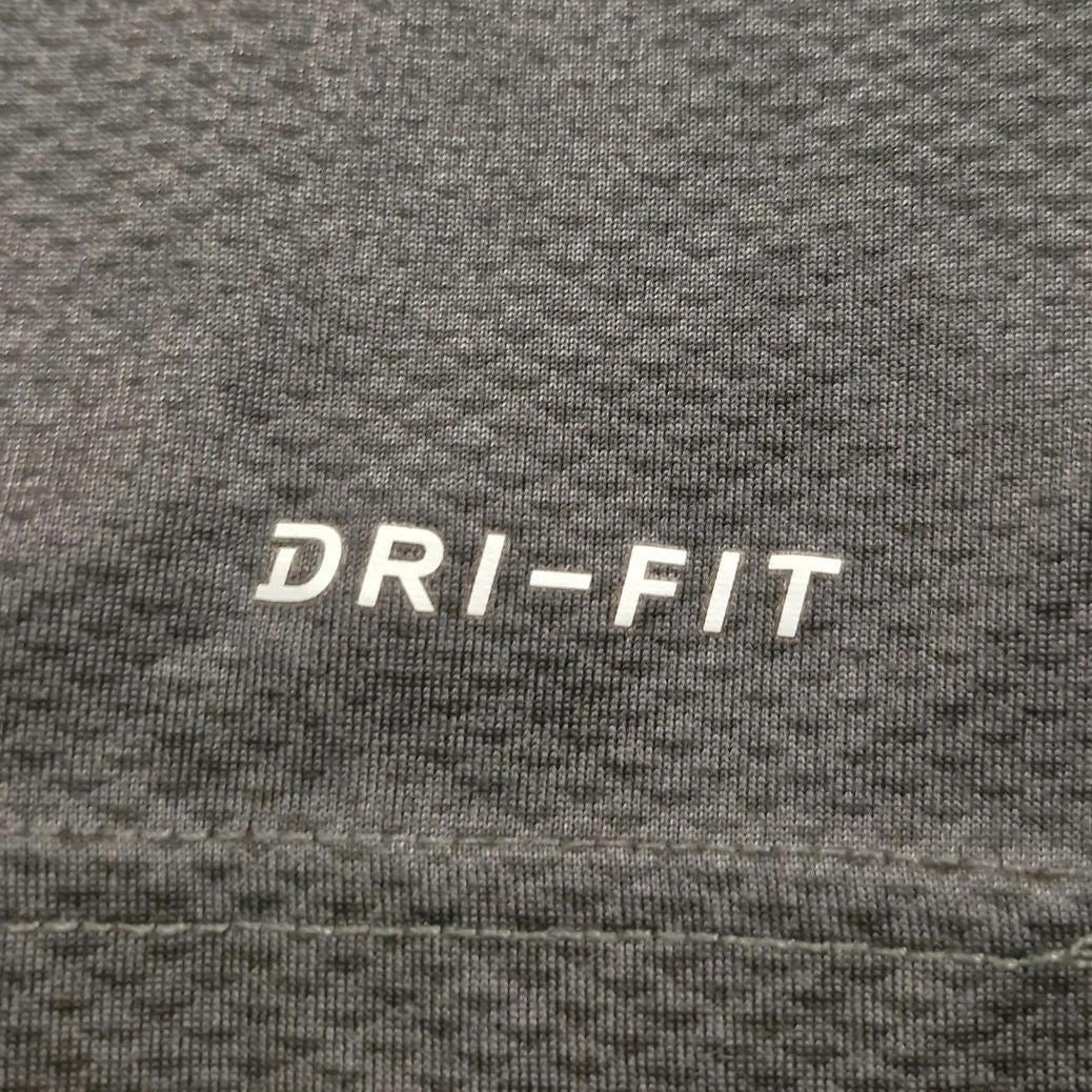 Nike Grey & Black Dri-FIT Athletic Shirt Men’s Large
