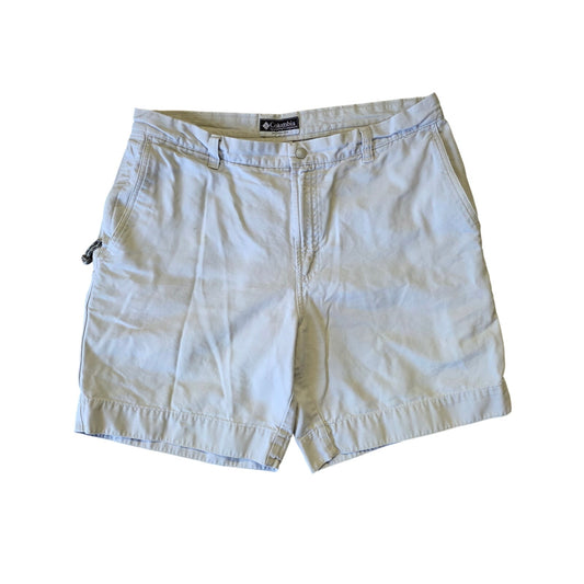 Columbia Canvas Above-Knee Spell-Out Shorts Men 36 Beige Casual